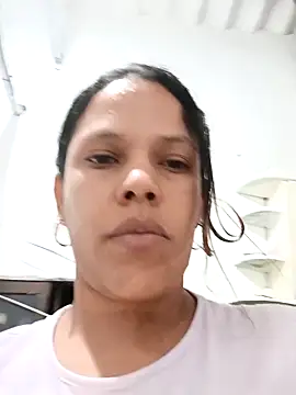 Snapshot of Kittydirty7 chatting on April 18, 2026, 4:16 am Kittydirty7 online show from April 18, 2026, 4:16 am