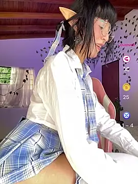 Snapshot of Capricornmystic1 chatting on May 27, 2026, 7:55 pm Capricornmystic1 online show from May 27, 2026, 7:55 pm
