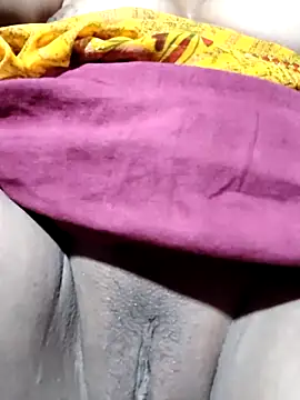 Hot kiran4 online show from April 18, 2026, 10:43 pm