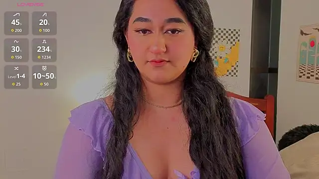 Snapshot of hipatia1moretime chatting on April 24, 2026, 7:00 am hipatia1moretime online show from April 24, 2026, 7:00 am