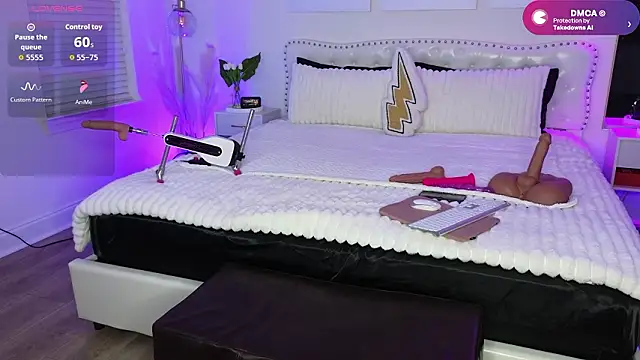 ViolettBaby online show from March 13, 2026, 1:01 am