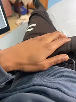 youngsterSA223 online show from April 24, 2026, 9:45 am