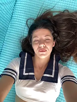 OnlyLeiLa online show from April 17, 2026, 6:16 am