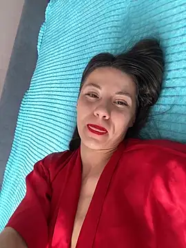 OnlyLeiLa online show from April 20, 2026, 8:39 am