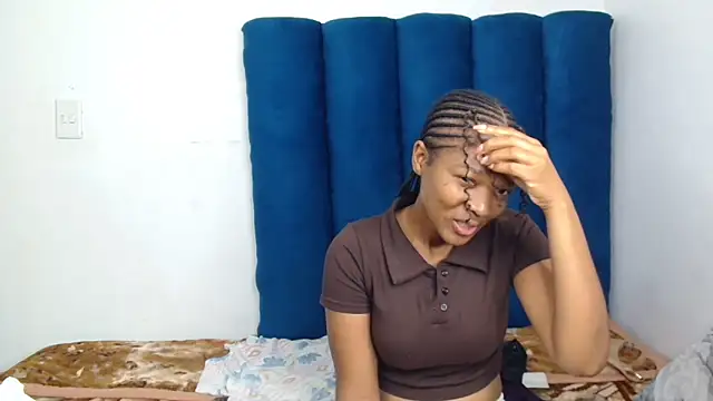 ForeverSexy  online show from April 4, 2026, 4:59 pm