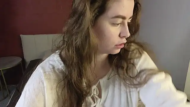 LovingWhisperr online show from May 20, 2026, 1:12 am