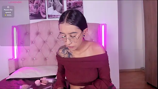 Snapshot of liittle__baby chatting on February 26, 2026, 11:53 am liittle baby online show from February 26, 2026, 11:53 am