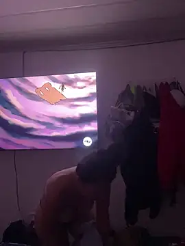 Emma Sanz   online show from April 18, 2026, 12:31 pm