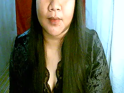 Snapshot of strip_berry chatting on July 11, 2026, 3:26 pm strip berry online show from July 11, 2026, 3:26 pm