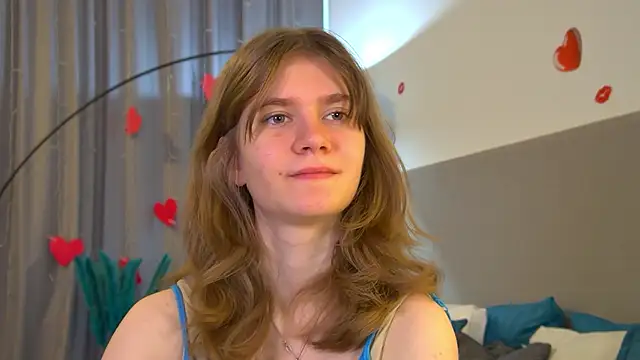 MilaMaelis online show from April 19, 2026, 6:24 am