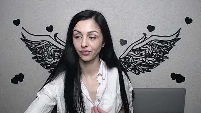 EvaClarkk online show from May 11, 2026, 5:35 am