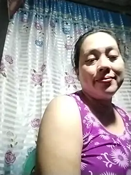 Snapshot of May_Bombs chatting on February 5, 2026, 10:42 am May Bombs online show from February 5, 2026, 10:42 am