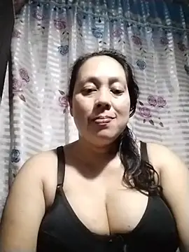 Snapshot of May_Bombs chatting on February 14, 2026, 5:59 am May Bombs online show from February 14, 2026, 5:59 am