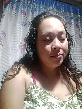 Snapshot of May_Bombs chatting on February 20, 2026, 7:58 pm May Bombs online show from February 20, 2026, 7:58 pm