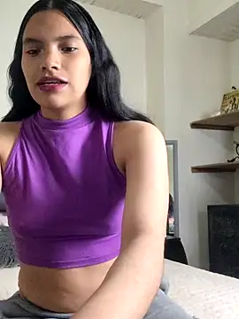 Snapshot of Julieta_Parker chatting on February 25, 2026, 5:00 pm Julieta Parker online show from February 25, 2026, 5:00 pm