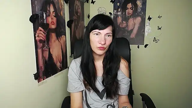 Snapshot of Rosalinda_ro chatting on April 29, 2026, 6:25 pm Rosalinda ro online show from April 29, 2026, 6:25 pm