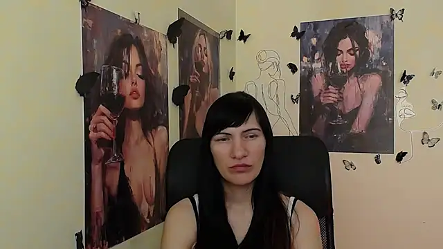 Snapshot of Rosalinda_ro chatting on May 6, 2026, 5:25 am Rosalinda ro online show from May 6, 2026, 5:25 am