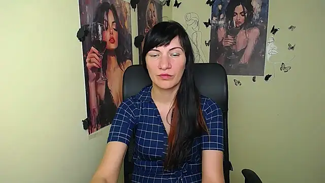 Snapshot of Rosalinda_ro chatting on May 7, 2026, 12:21 pm Rosalinda ro online show from May 7, 2026, 12:21 pm