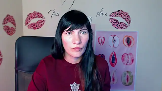 Snapshot of Rosalinda_ro chatting on May 8, 2026, 5:51 pm Rosalinda ro online show from May 8, 2026, 5:51 pm