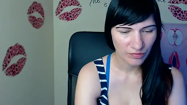 Snapshot of Rosalinda_ro chatting on May 9, 2026, 6:13 pm Rosalinda ro online show from May 9, 2026, 6:13 pm