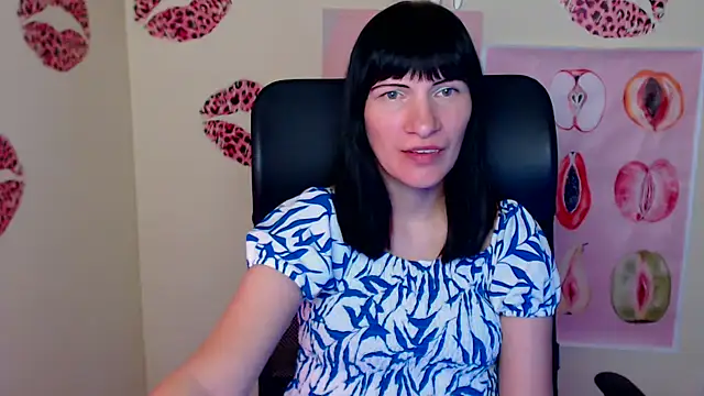Snapshot of Rosalinda_ro chatting on May 21, 2026, 6:04 pm Rosalinda ro online show from May 21, 2026, 6:04 pm