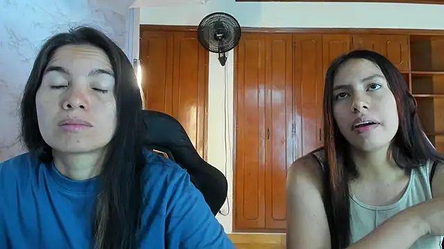 Snapshot of Emily_and_Soffy chatting on February 11, 2026, 12:10 pm Emily and Soffy online show from February 11, 2026, 12:10 pm