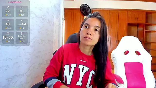 Snapshot of Emily_and_Soffy chatting on February 23, 2026, 12:02 pm Emily and Soffy online show from February 23, 2026, 12:02 pm