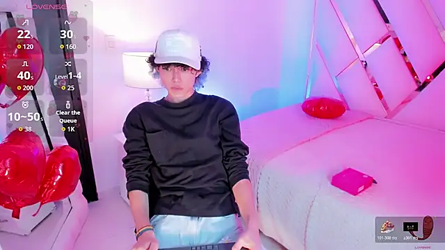 Snapshot of thanier_18 chatting on February 14, 2026, 7:21 pm thanier 18 online show from February 14, 2026, 7:21 pm