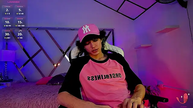 thanier 18 online show from March 12, 2026, 7:42 pm