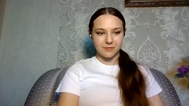 YuniNeko online show from March 29, 2026, 2:06 pm