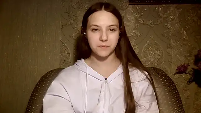 YuniNeko online show from April 18, 2026, 7:58 pm