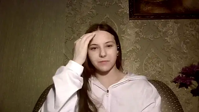 YuniNeko online show from April 19, 2026, 6:10 pm