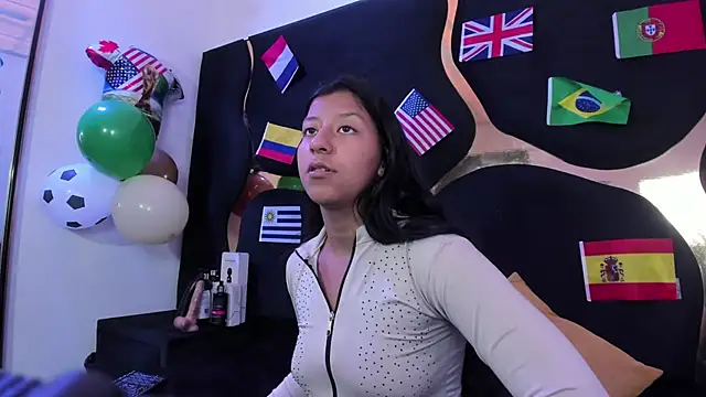 Snapshot of Vaneline2 chatting on June 23, 2026, 2:37 pm Vaneline2 online show from June 23, 2026, 2:37 pm