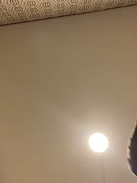 Mia rivers   online show from April 17, 2026, 7:28 pm