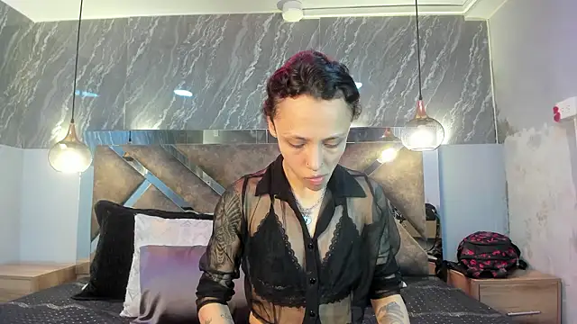 CharlotteKravizz online show from March 5, 2026, 3:24 am