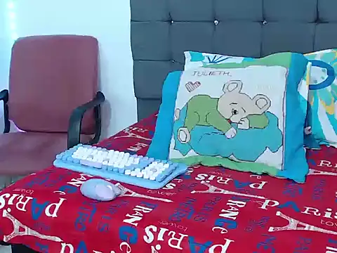 latin riahnna jp online show from February 23, 2026, 12:02 pm