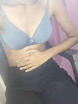 Snapshot of Baby_dall1 chatting on June 15, 2026, 2:19 pm Baby dall1 online show from June 15, 2026, 2:19 pm