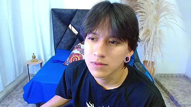 Snapshot of nikoo_18 chatting on March 3, 2026, 2:12 pm nikoo 18 online show from March 3, 2026, 2:12 pm