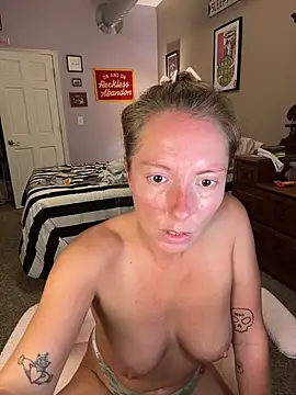 Snapshot of mooviebaby chatting on July 14, 2026, 3:55 am mooviebaby online show from July 14, 2026, 3:55 am