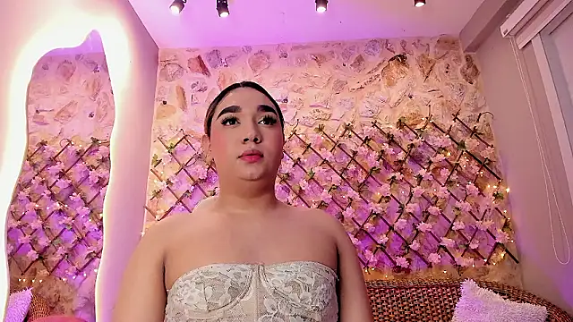 Snapshot of TSExoticFuck chatting on March 4, 2026, 2:12 pm TSExoticFuck online show from March 4, 2026, 2:12 pm