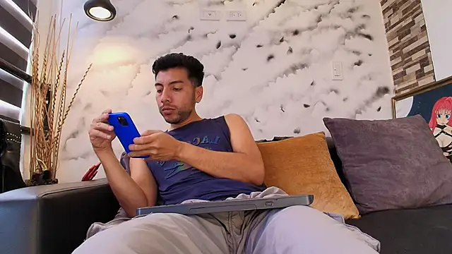 Max Hornye online show from February 19, 2026, 6:37 pm