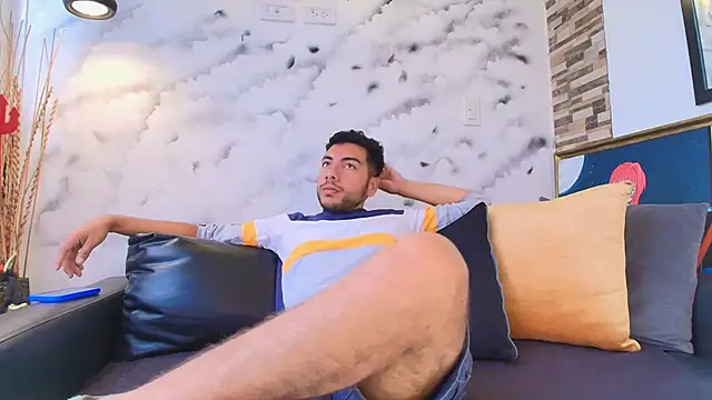 Max Hornye online show from March 6, 2026, 6:48 pm