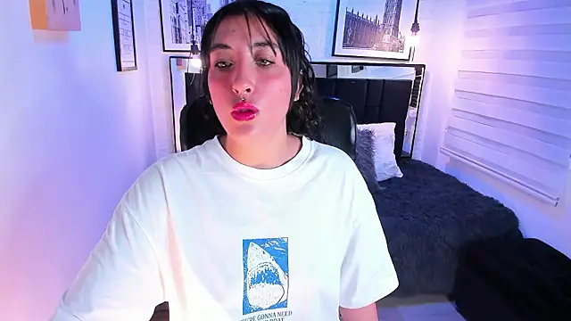 ladyraing online show from February 21, 2026, 3:07 am