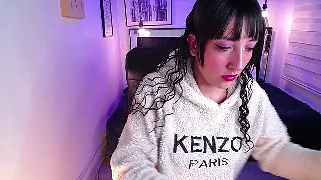 ladyraing online show from March 4, 2026, 3:01 am