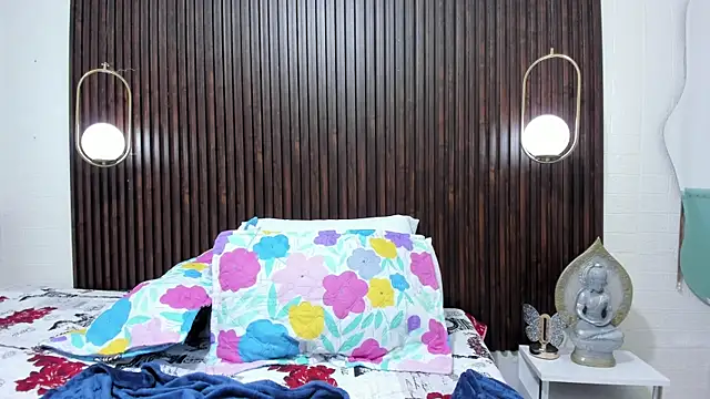 VictoriiaCarsoon online show from February 8, 2026, 12:08 pm