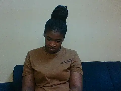 Snapshot of Juicylipss88 chatting on February 15, 2026, 2:36 pm Juicylipss88 online show from February 15, 2026, 2:36 pm