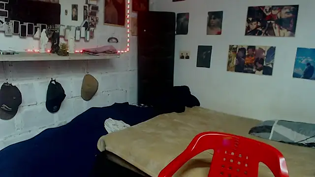 paul-mendezx online show from April 17, 2026, 3:37 pm