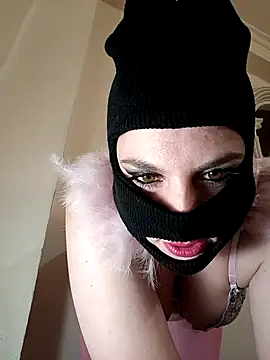 MORBOSITAXXX online show from May 5, 2026, 9:06 am