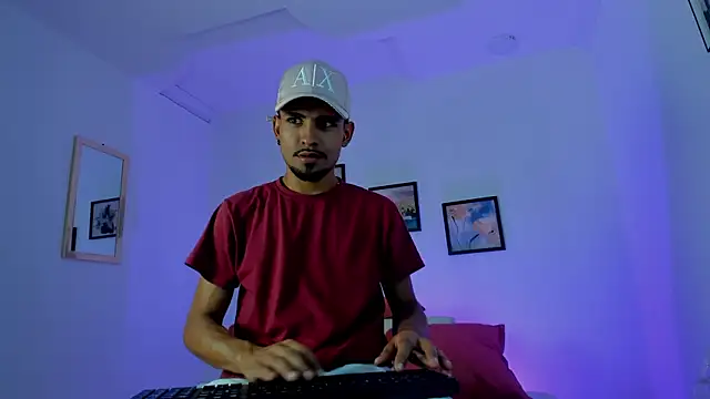 neyder sanz online show from February 8, 2026, 3:21 am