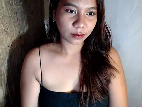 KristinaValerie22 online show from March 5, 2026, 3:24 am